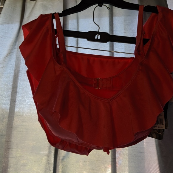 2 piece ruffle bathing suit - Picture 3 of 5